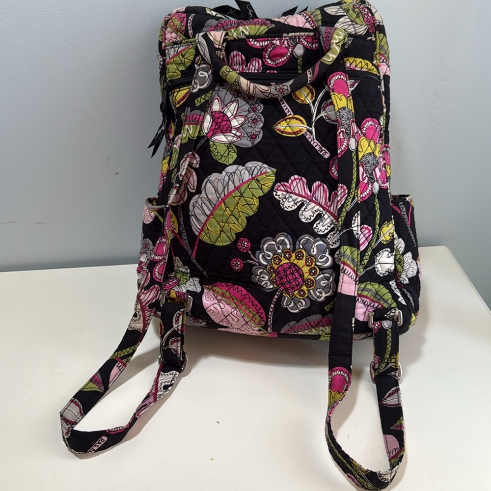 Vera Bradley Backpack 🎒 Floral Quilted black pink greens - Picture 1 of 16